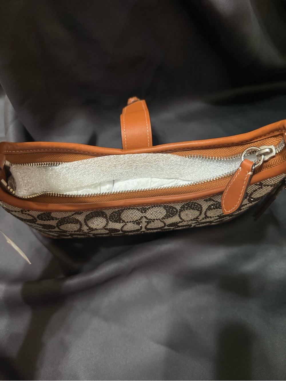 NWT Coach Crystal Signature Jacquard Hamptons Shoulder Bag - Picture 10 of 12